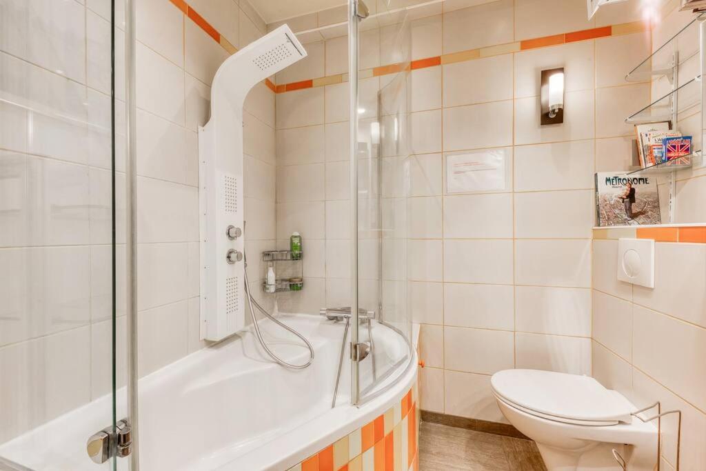 Appartement De Caractere Avec Jardinet Privatif A 1 Min Metro 1, Paris, Disneyland Βενσέν Εξωτερικό φωτογραφία