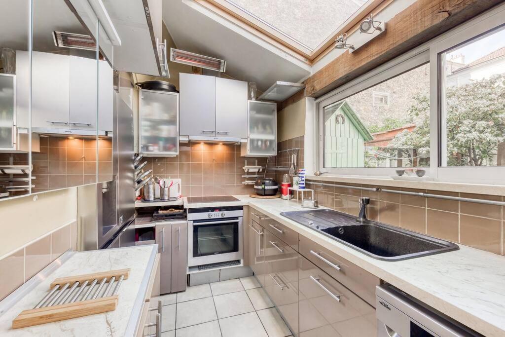 Appartement De Caractere Avec Jardinet Privatif A 1 Min Metro 1, Paris, Disneyland Βενσέν Εξωτερικό φωτογραφία