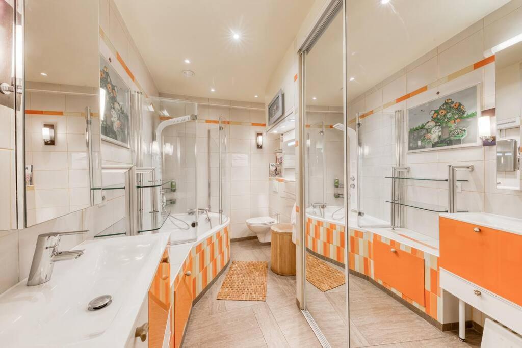 Appartement De Caractere Avec Jardinet Privatif A 1 Min Metro 1, Paris, Disneyland Βενσέν Εξωτερικό φωτογραφία